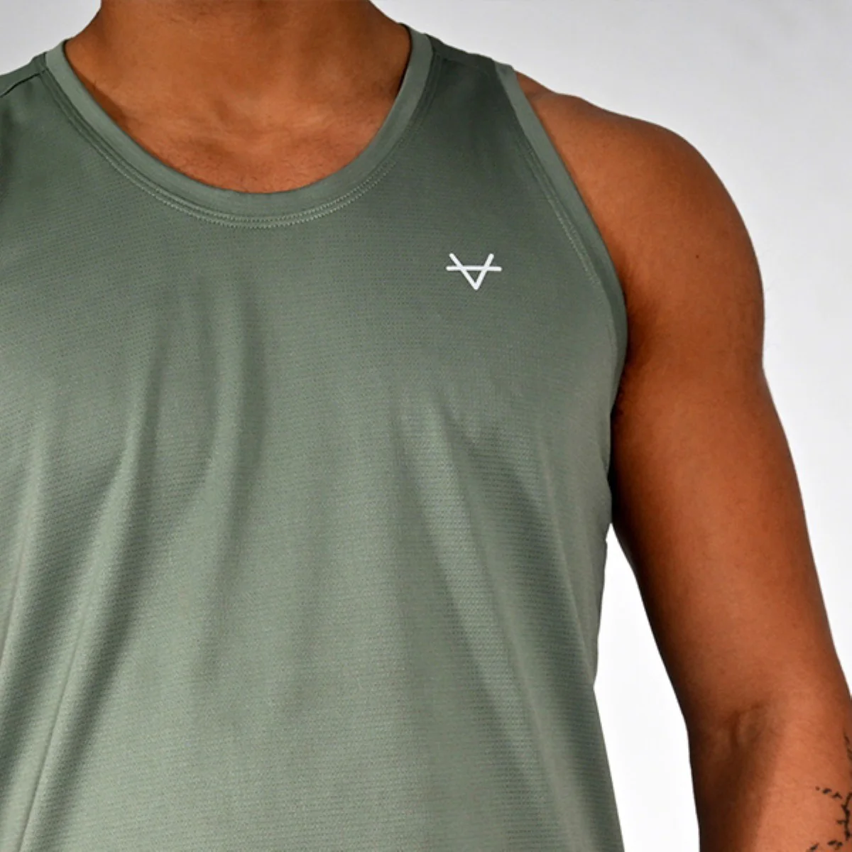 Oxen Mens Endure Performance Singlet Olive - Image 3